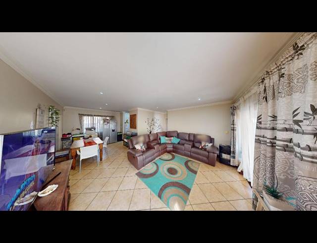 3 BEDROOM HOUSE FOR SALE IN KENLEAF